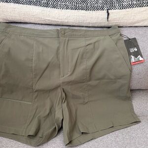 Mountain Hardwear Men's Khaki Shorts